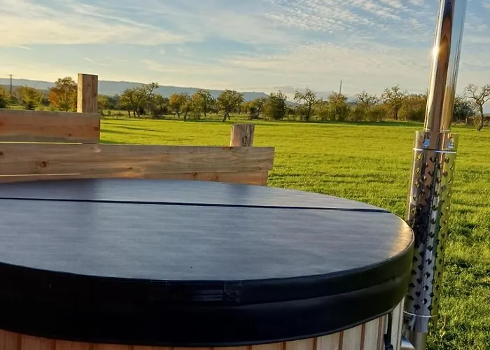 Cabane cosy&bain nordique La Mâh'nnotte Hébergement de vacances Hergugney